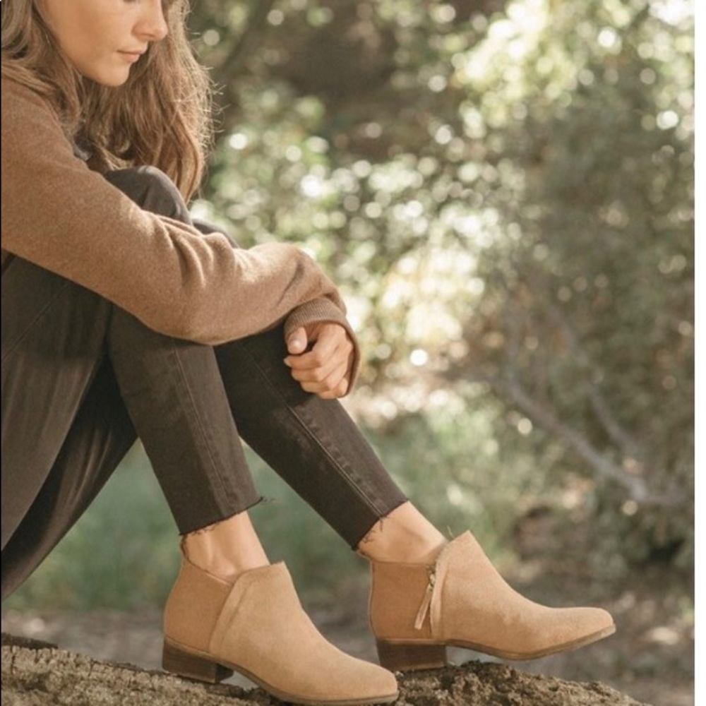 TOMS Toffee Deia Ankle Boots